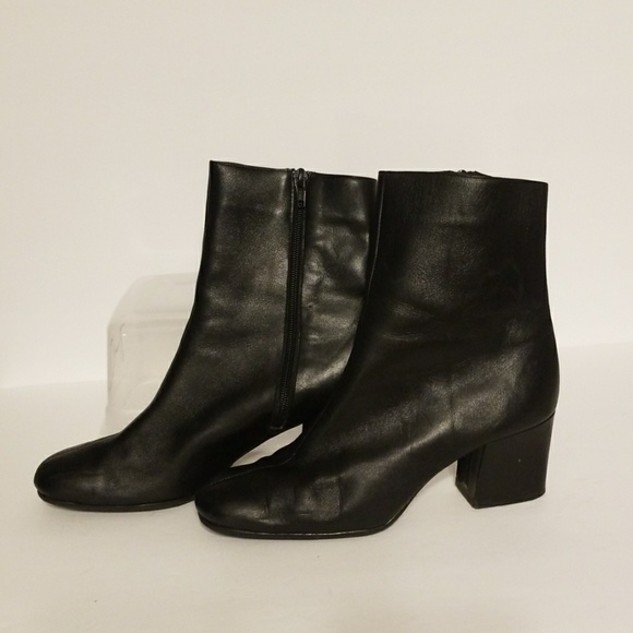 Artobello Shoes - Artobello black ankle boots size 10